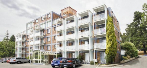 Adina Place Motel Apartments Launceston